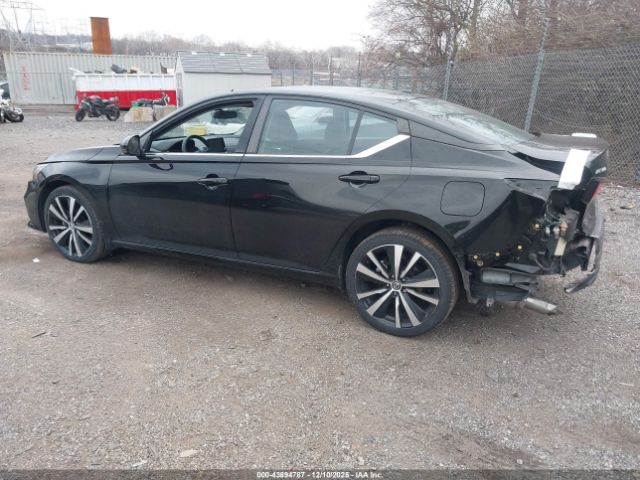 2021 NISSAN ALTIMA 1N4BL4CW2MN346797 Photo 2
