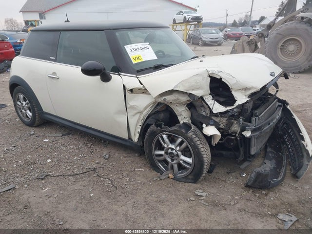 2012 MINI COOPER WMWSU3C57CT257565 Photo 0