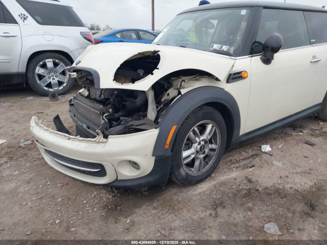 2012 MINI COOPER WMWSU3C57CT257565 Photo 5