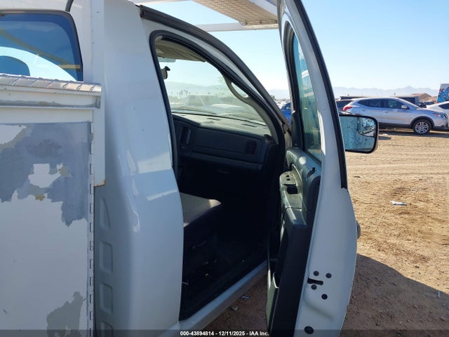 43894814 :رقم المزاد ، 3D6WR26C15G856921 vin ، 2005 Dodge Ram 2500 St/slt مزاد بيع
