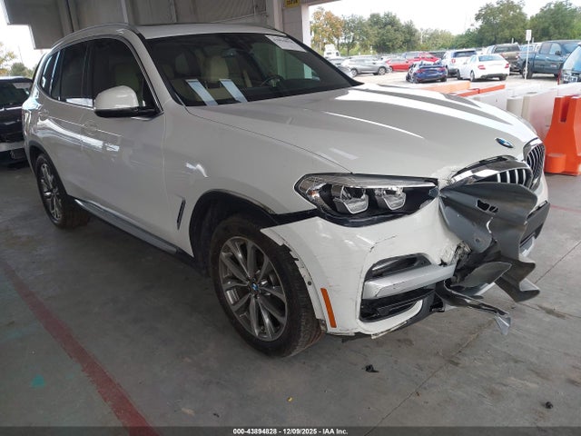 2019 BMW X3 5UXTR7C52KLR38553