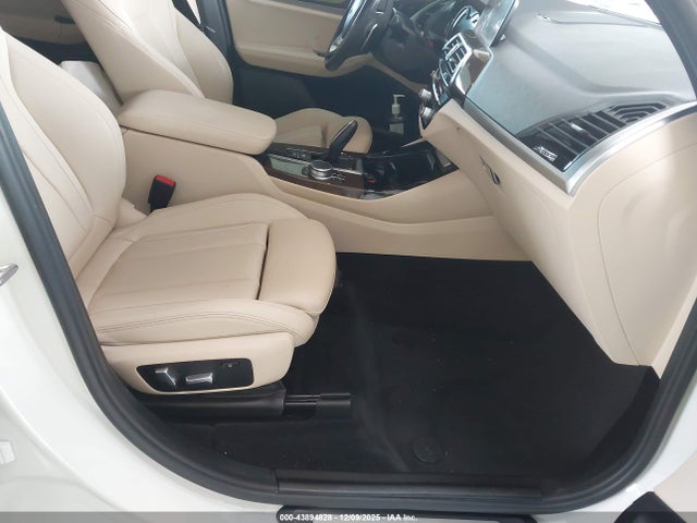 2019 BMW X3 5UXTR7C52KLR38553 Photo 4