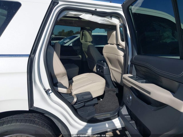 1FMJU1M83PEA31055 Ford Expedition Platinum