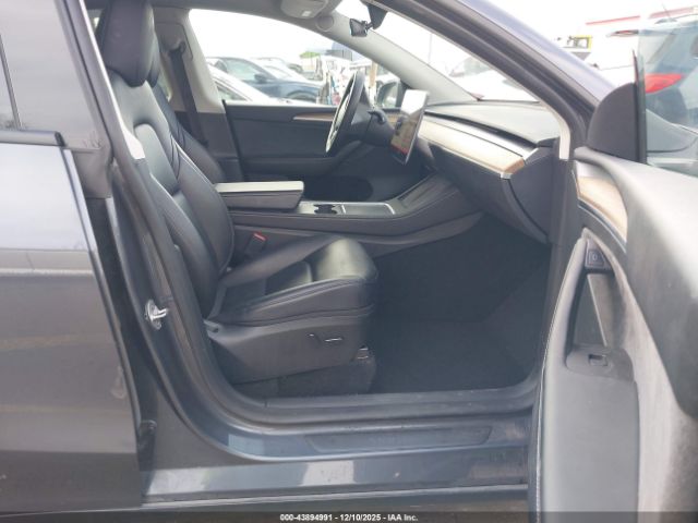 2023 TESLA MODEL Y 7SAYGAEE5PF833994 Photo 4