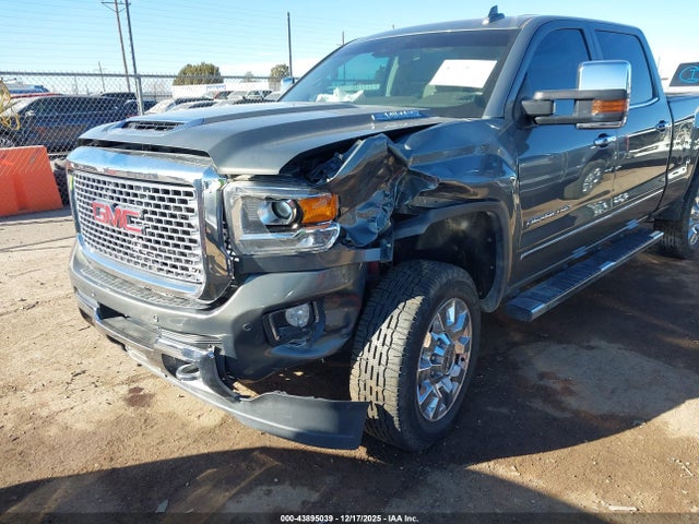 Aukcja sprzedaży 2017 Gmc Sierra 2500hd Denali, vin: 1GT12UEYXHF183002, numer aukcji: 43895039