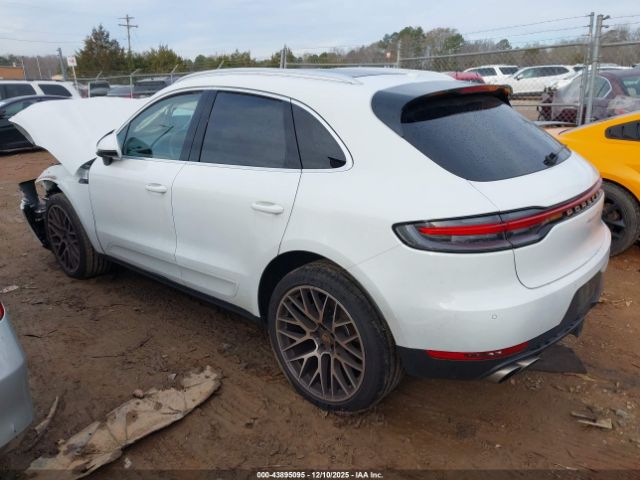 2019 PORSCHE MACAN WP1AB2A54KLB30920 Photo 2