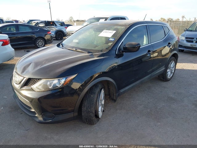 2018 NISSAN ROGUE SPORT JN1BJ1CP6JW161538 Photo 1