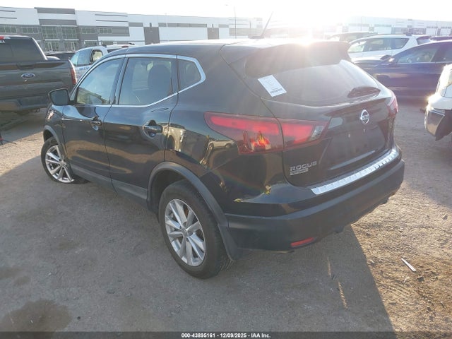 2018 NISSAN ROGUE SPORT JN1BJ1CP6JW161538 Photo 2