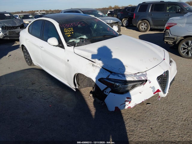 2022 ALFA ROMEO GIULIA ZARFANBN0N7653140 Photo 0