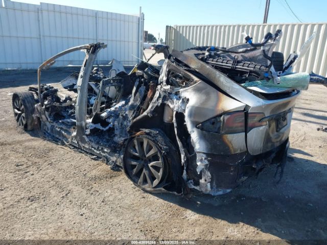 2023 TESLA MODEL X 7SAXCBE53PF429475 Photo 2