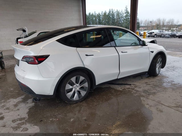2022 TESLA MODEL Y 7SAYGDEE0NF311935 Photo 3