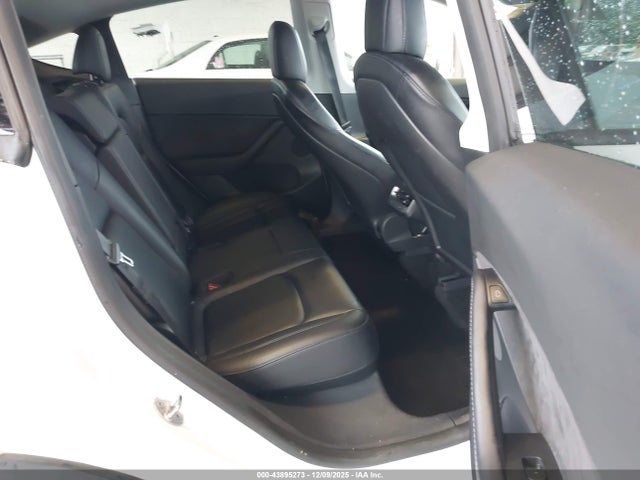 2022 TESLA MODEL Y 7SAYGDEE0NF311935 Photo 7