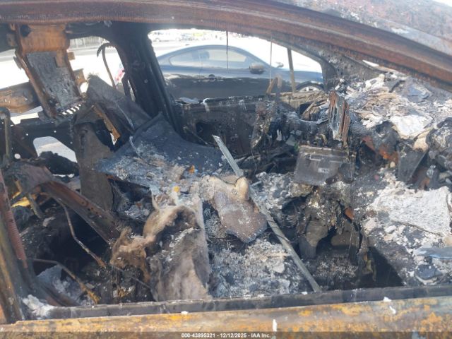 2024 TOYOTA SIENNA 5TDJRKEC9RS184051 Photo 4