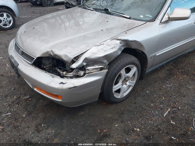 Продажа на аукционе авто 1997 Honda Accord Ex, vin: 1HGCD5657VA017219, номер лота: 43895361