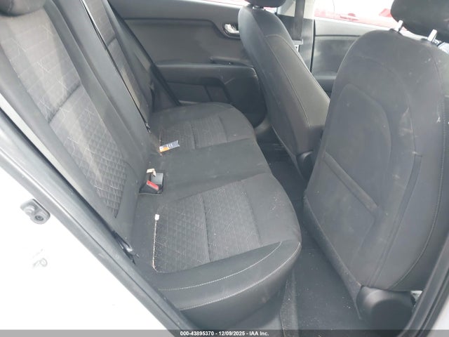 KIA RIO S 2019 3KPA24AB4KE215512 Image 8