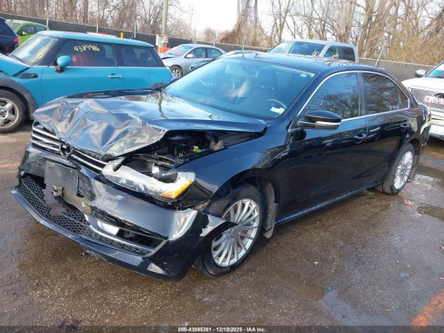 Продаж на аукціоні авто 2015 Volkswagen Passat 1.8t Limited Edition, vin: 1VWAS7A34FC094940, номер лоту: 43895381
