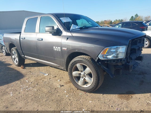 2015 RAM 1500 1C6RR6LT3FS742676