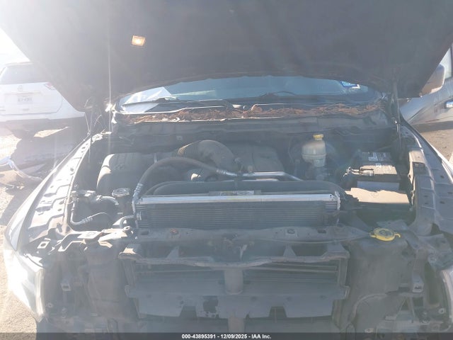 2015 RAM 1500 1C6RR6LT3FS742676 Photo 9