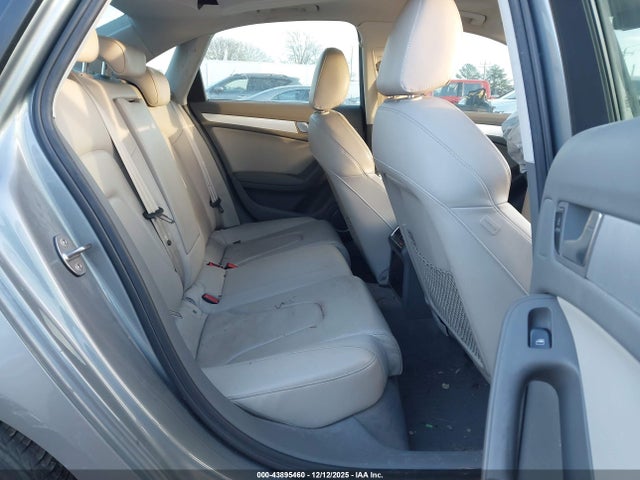 2010 AUDI A4 WAUHFAFL4AN005941 Photo 7