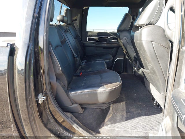 43895469 :رقم المزاد ، 3C6UR5FL5NG164327 vin ، 2022 Ram 2500 Laramie مزاد بيع