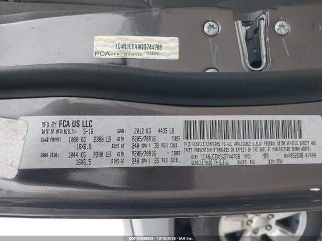 Jeep Compass Latitude 2016 1C4NJCEA9GD744768 Image 25