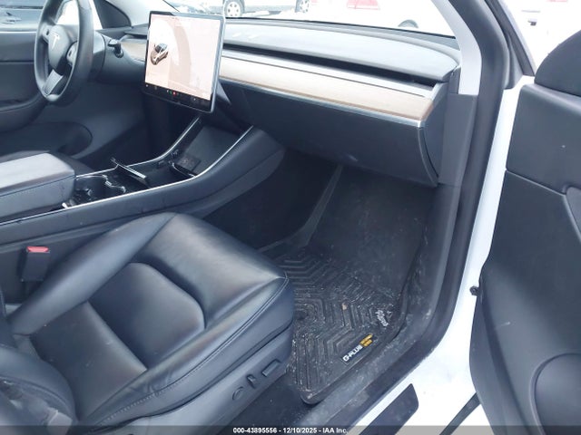 2020 TESLA MODEL Y 5YJYGDEE9LF044109 Photo 4