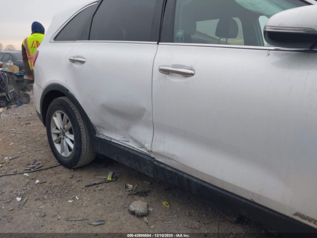 2020 KIA SORENTO 5XYPGDA39LG666590 Photo 5