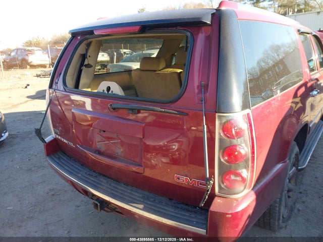2011 GMC YUKON XL 1500 1GKS2MEF7BR306039 Photo 5