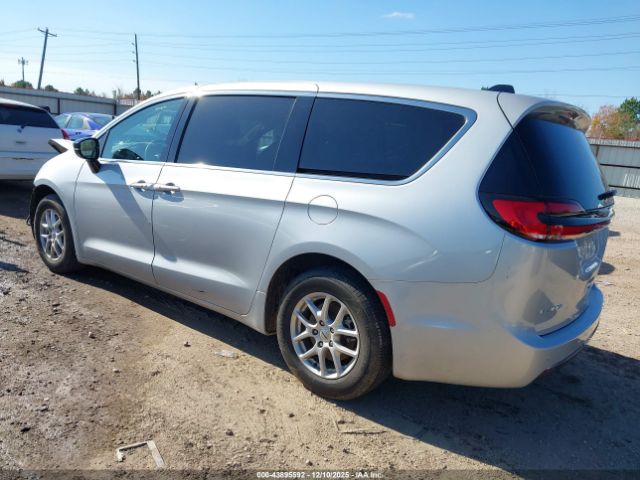 2024 CHRYSLER PACIFICA 2C4RC1BGXRR133012 Photo 2