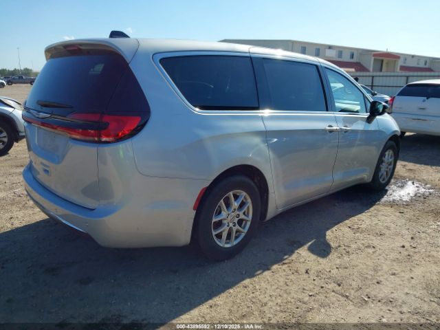 2024 CHRYSLER PACIFICA 2C4RC1BGXRR133012 Photo 3