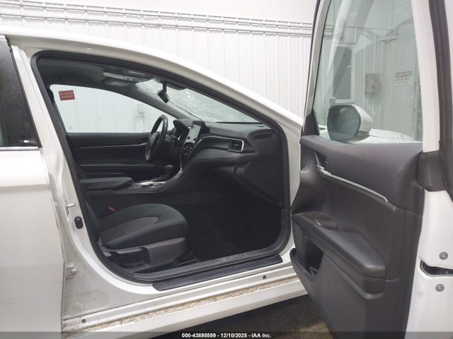 4T1R11BK7PU106842 Toyota CAMRY LE