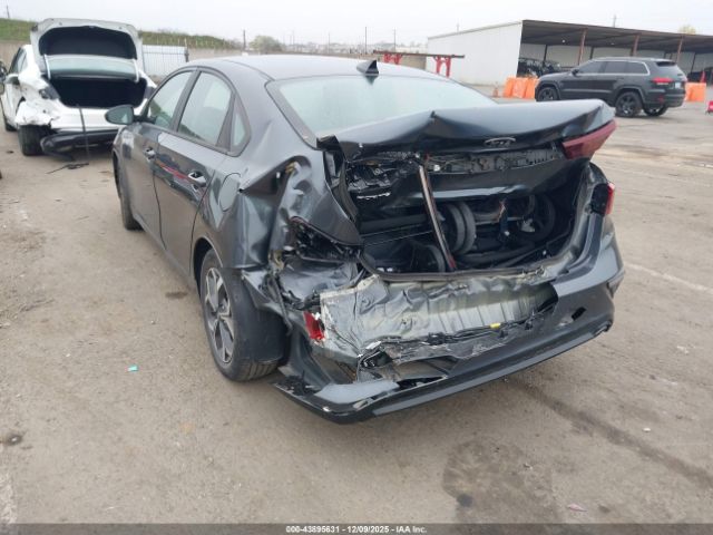 2020 KIA FORTE 3KPF24AD5LE208111 Photo 2