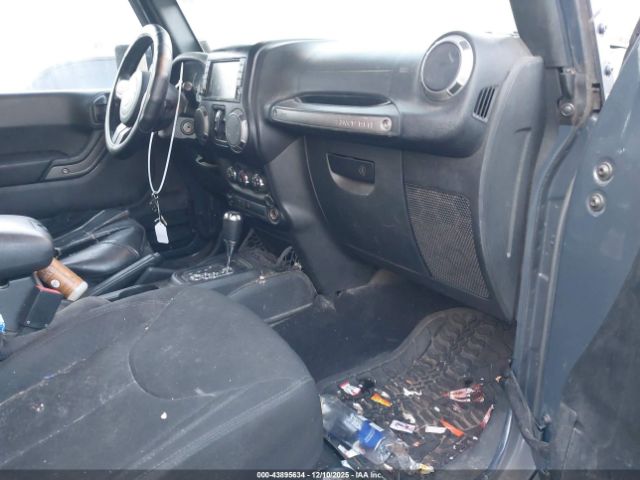 2016 JEEP WRANGLER UNLIMITED 1C4BJWDG2GL284904 Photo 4