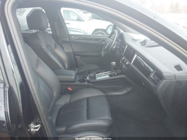 2024 PORSCHE MACAN WP1AA2A58RLB15978 Photo 4