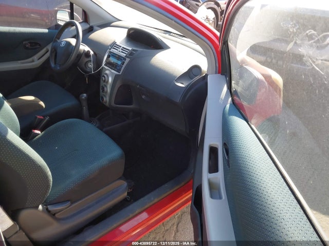 2008 TOYOTA YARIS JTDJT923885210531 Photo 4