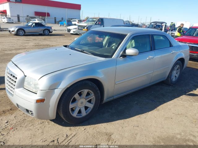 2005 CHRYSLER 300 2C3JA53G05H607790 Photo 1