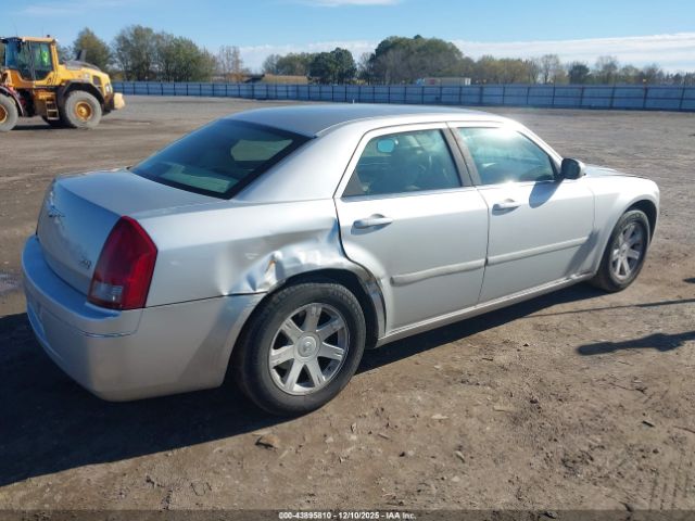 2005 CHRYSLER 300 2C3JA53G05H607790 Photo 3