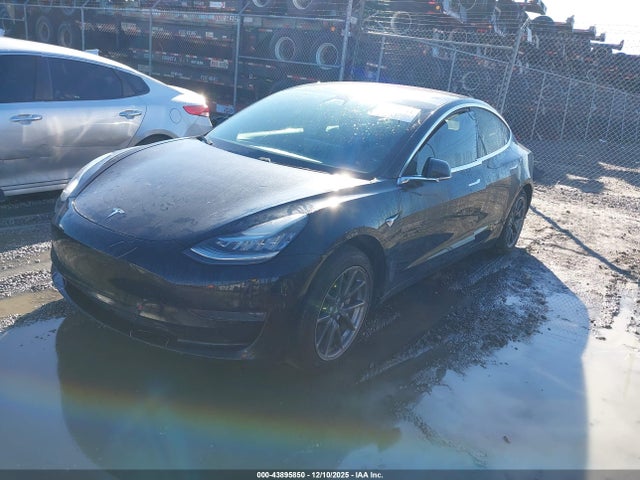 2018 TESLA MODEL 3 5YJ3E1EA5JF033780 Photo 1