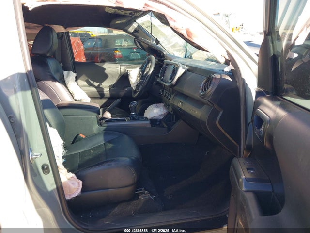 3TMCZ5ANXNM463746 Toyota Tacoma Trd Off Road