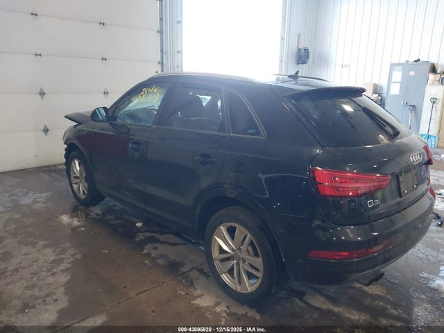 2017 AUDI Q3 WA1ECCFS4HR002729 Photo 2