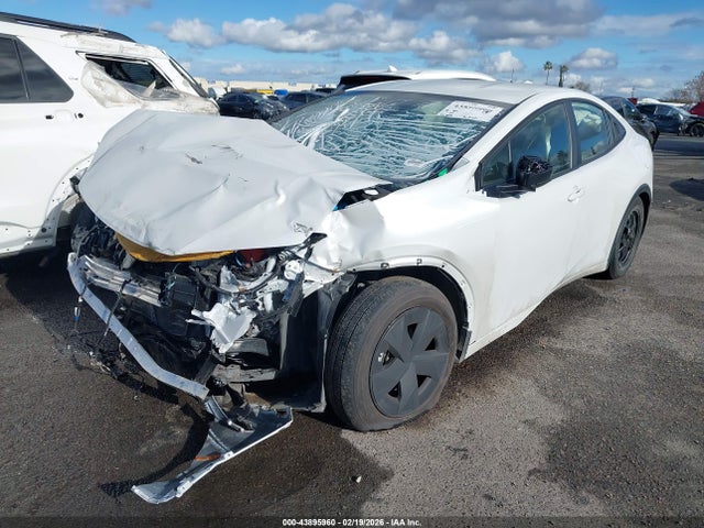 Toyota Prius Le 2025 JTDACAAU8S3063593 Image 2