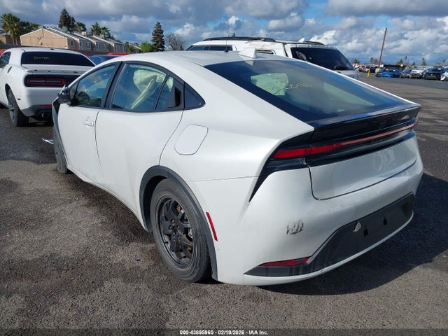 Toyota Prius Le 2025 JTDACAAU8S3063593 Image 3