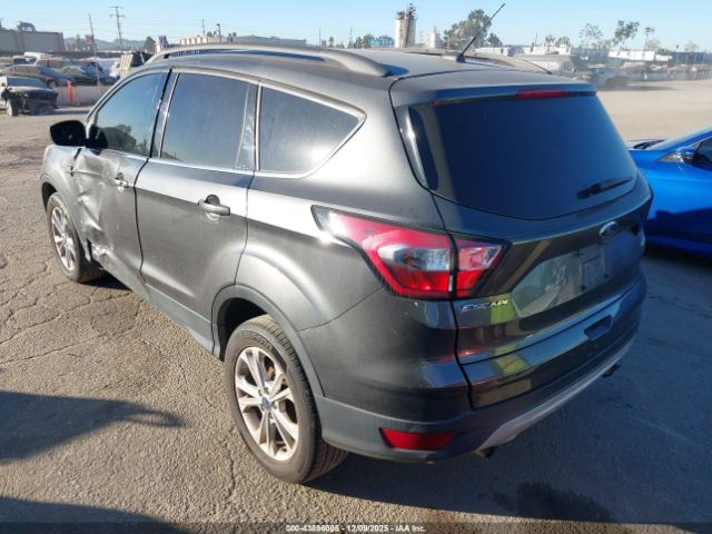 2018 FORD ESCAPE 1FMCU9GD3JUD08557 Photo 2