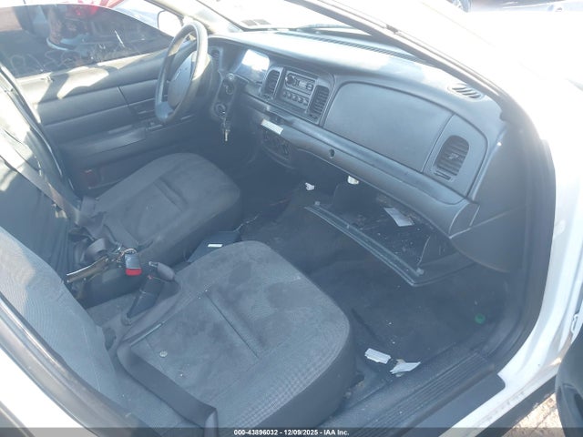 Продаж на аукціоні авто 2010 Ford Crown Victoria Police/police Interceptor, vin: 2FABP7BV2AX102141, номер лоту: 43896032