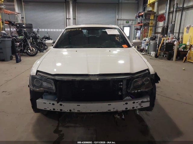 Chrysler 300 300s 2015 2C3CCAGG1FH763845 Image 12