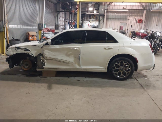 Chrysler 300 300s 2015 2C3CCAGG1FH763845 Image 14