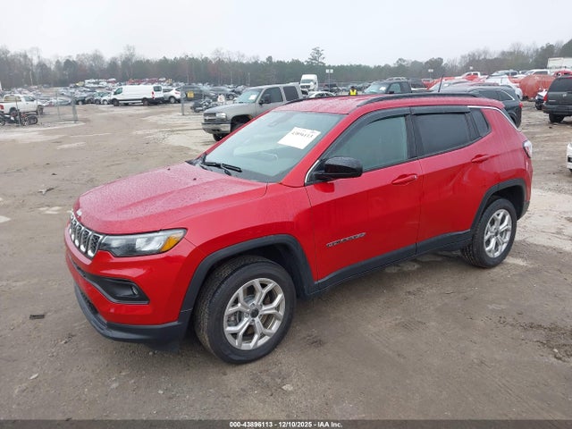 Jeep Compass Latitude 4x4 2025 3C4NJDBN7ST579903 Image 2