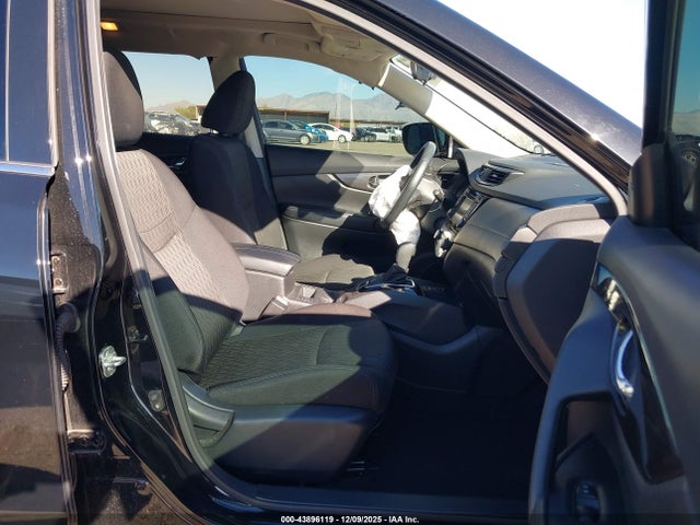 5N1AT2MV6LC795843 Nissan Rogue Sv Intelligent Awd
