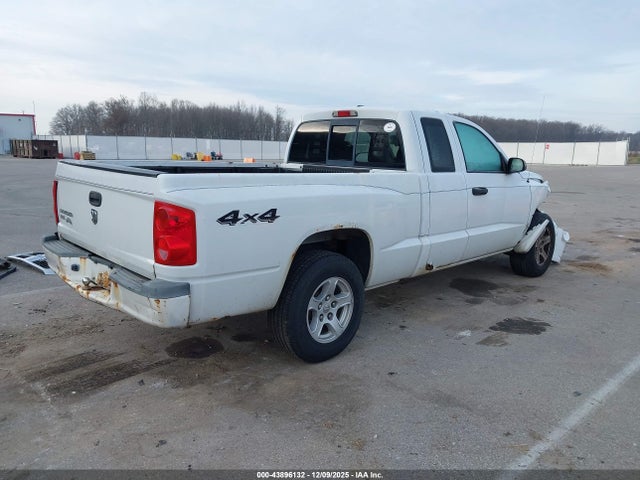 2007 Dodge Dakota Slt მანქანა იყიდება აუქციონზე, vin: 1D7HW42K07S136415, აუქციონის ნომერი: 43896132