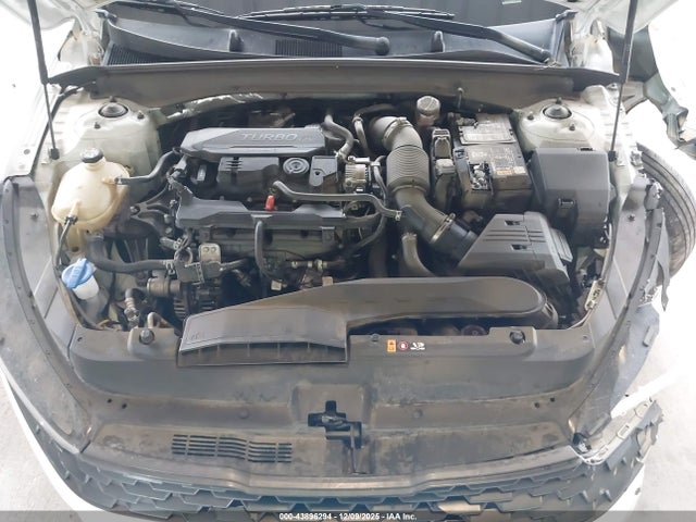 Продажа на аукционе авто 2022 Kia K5 Lxs, vin: 5XXG14J28NG157719, номер лота: 43896294